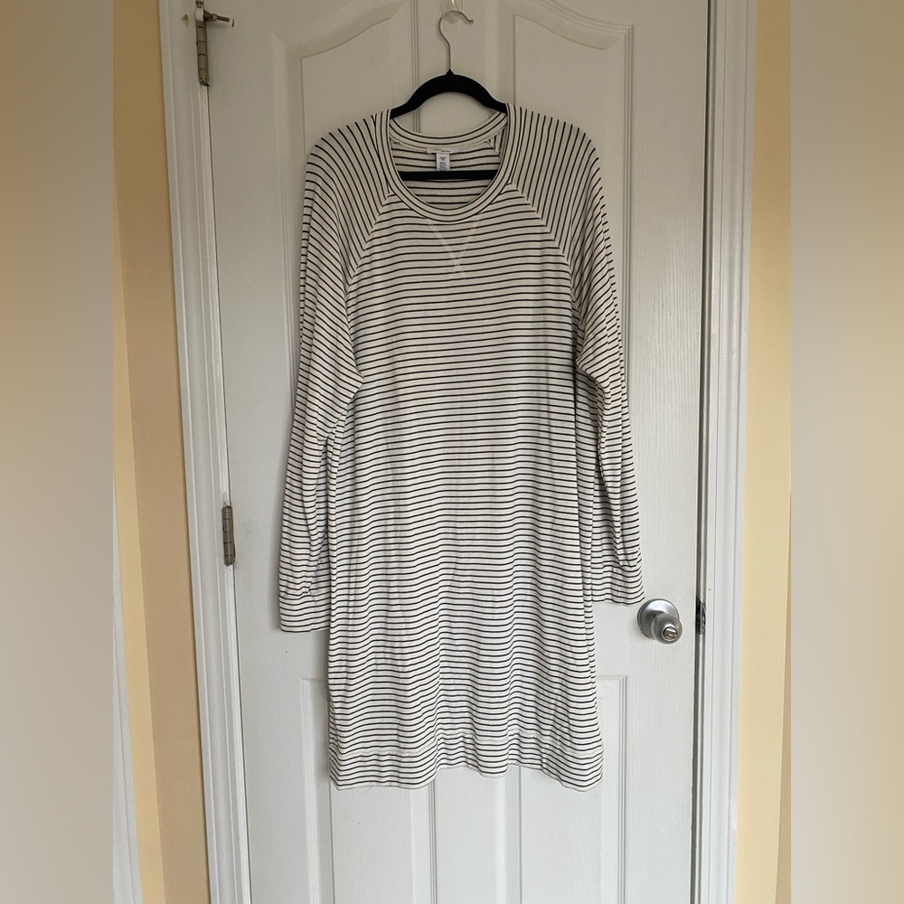 DAILY RITUAL Black and White Striped Long Sleeve Dress Size XXL Soft Cozy Lounge